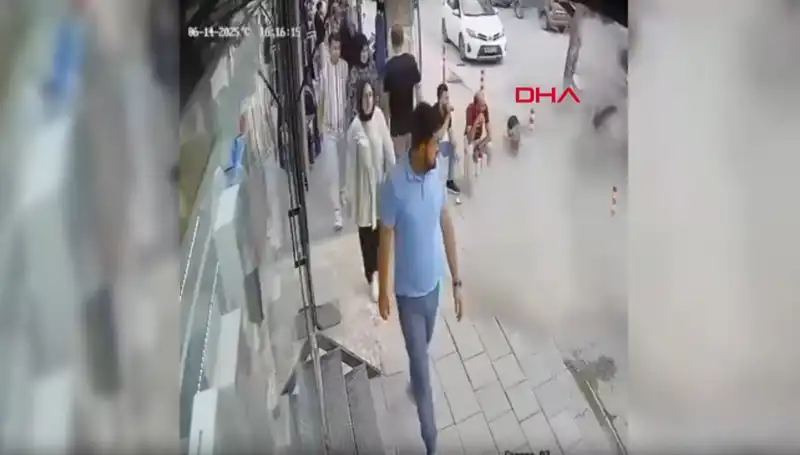 TIR Patlağı ile Şehirde Korku Dolu Anlar: İşte O Anlar!