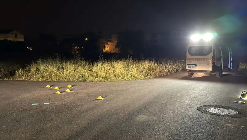 Bursa'da Silahlı Kavga: Sokaklar Kan Gölüne Döndü, İki Yaralı!
