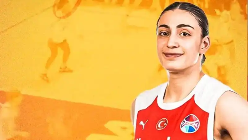 Galatasaray, Üç Oyuncusuyla Sözleşme Uzatma Kararını Açıkladı!