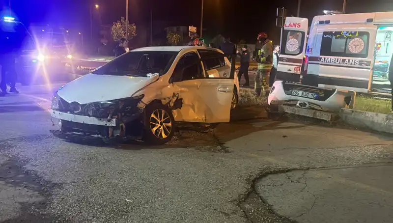 Pikap ve Otomobil Çarpıştı: Kazanın Bilinmeyen Ayrıntıları