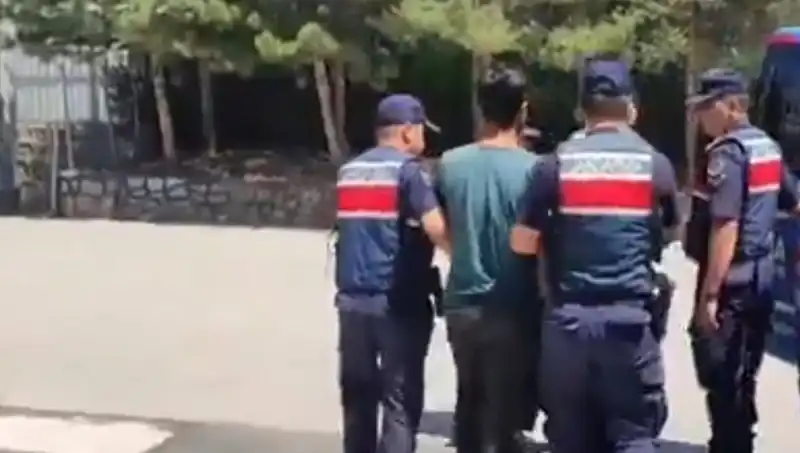 DAEŞ'e Yönelik Düzenlenen Dev Operasyonda 26 Gözaltı!