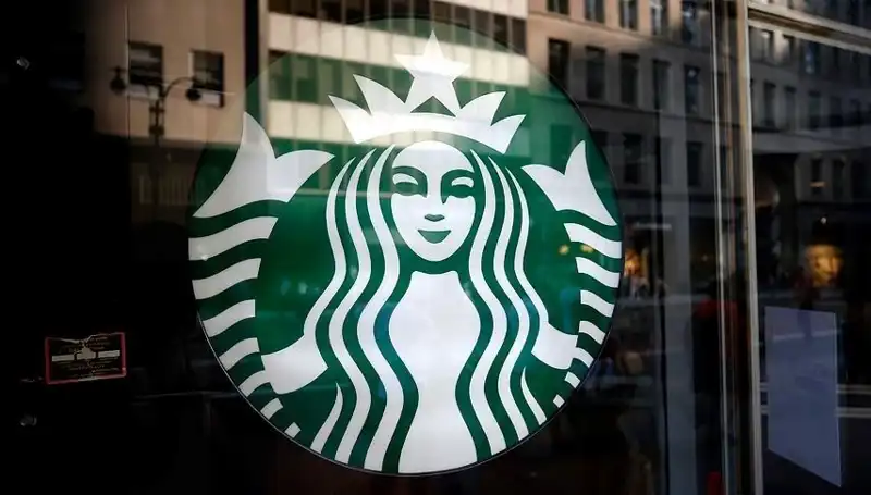 Starbucks’ın Küresel Satışlarındaki Düşüş: Nedenler ve Gelecek Beklentileri