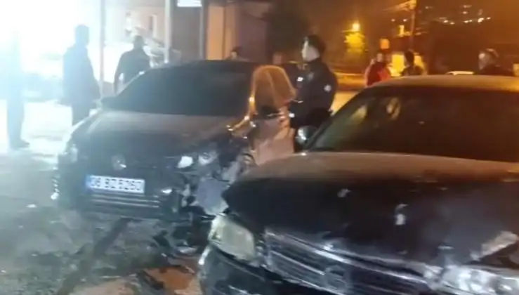 Çevirmeden Kaçmaya Çalışan Araç Kaza Yaptı: Detaylar Ortaya Çıktı