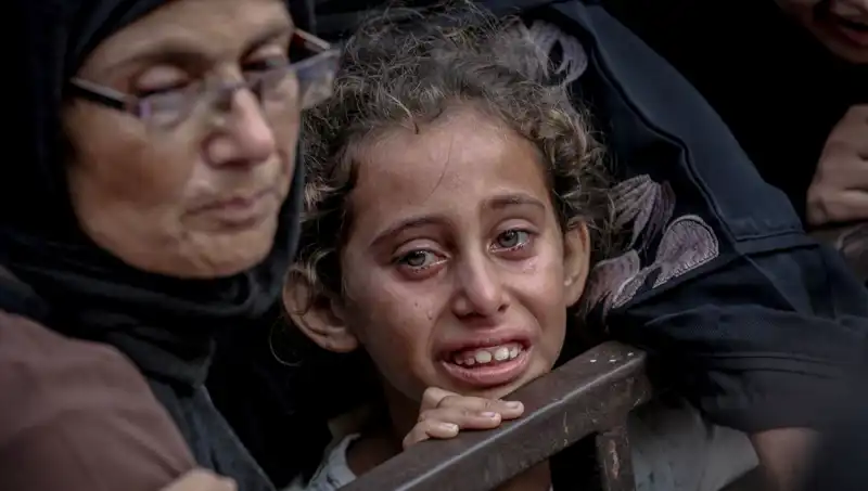 Gazze'de Açlıkla Mücadele: İsrail Askerinin Şok Eden Yöntemi