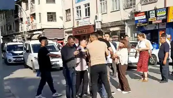 Gazinin Trafikte Darp Edilmesi: O Anlar Kameralara Böyle Yansıdı!