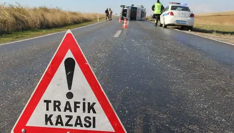Niğde'de Feci Zincirleme Kaza: 16 Yaralı, Olayın Ayrıntıları Şoke Edici!