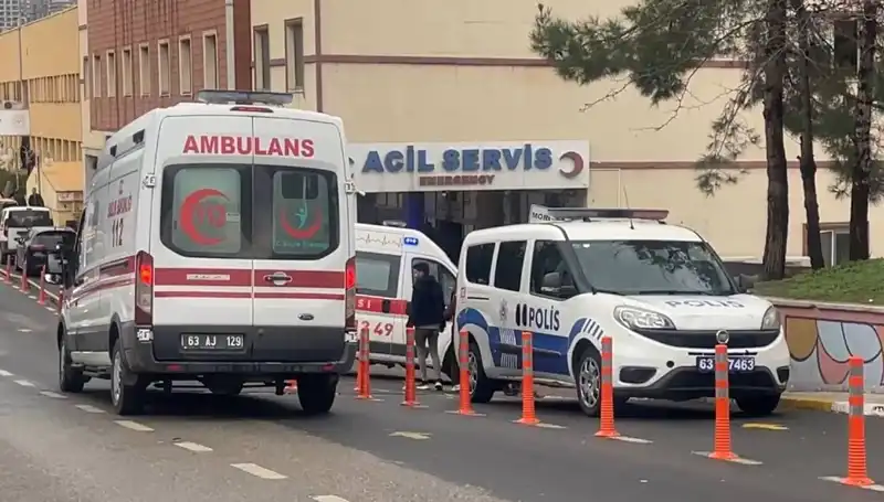 Elektrik Akımına Kapılan Genç, Feci Bir Şekilde Yüksekten Düştü