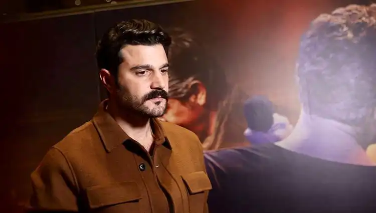 Murat Göğebakan: Kalbim Yaralı Dizisinin Gizemli Oyuncuları ve Hikayesi