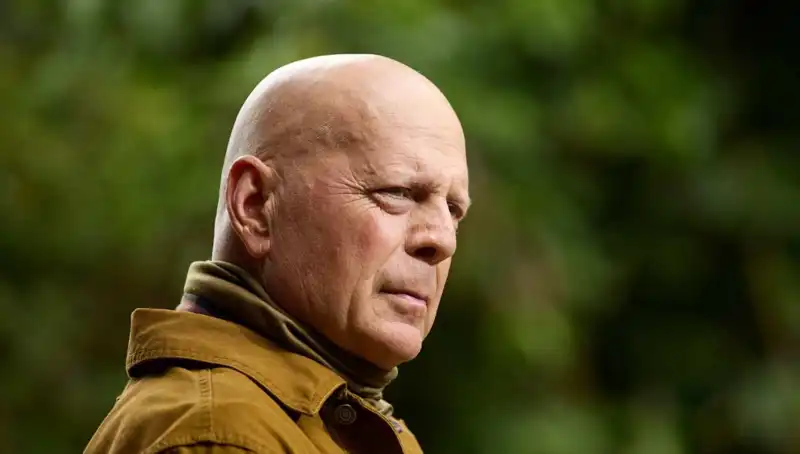 Bruce Willis’in Afazi Hastalığı: Belirtileri ve Tedavi Yöntemleri Hakkında Bilmeniz Gerekenler