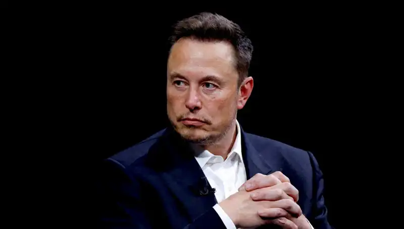 Elon Musk'tan Şaşırtıcı Açıklama: Robotlar Cerrahları Geçmeye Hazır!