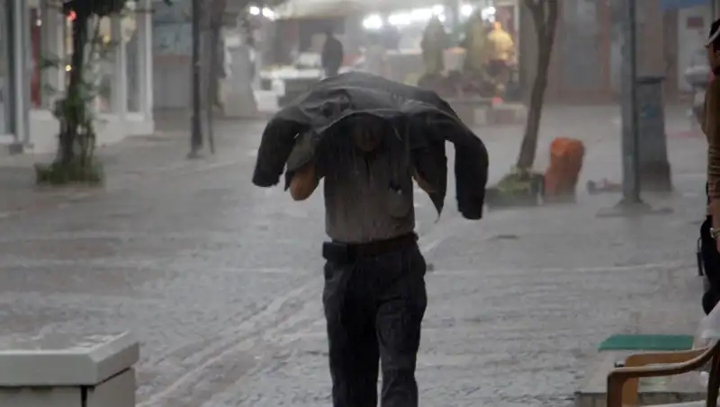 25 İlde Sarı Kodlu Uyarı: Kuvvetli Sağanak Yağışlar Bekleniyor!