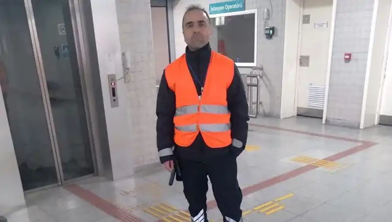 Yolcu Trende Sigara İçince, Güvenlik Görevlisini Katletti!
