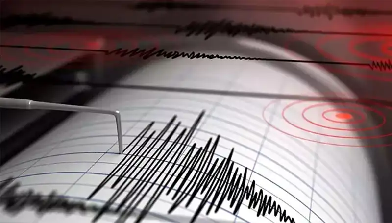 Datça'da 4,4 Büyüklüğünde Deprem: Neler Oluyor?