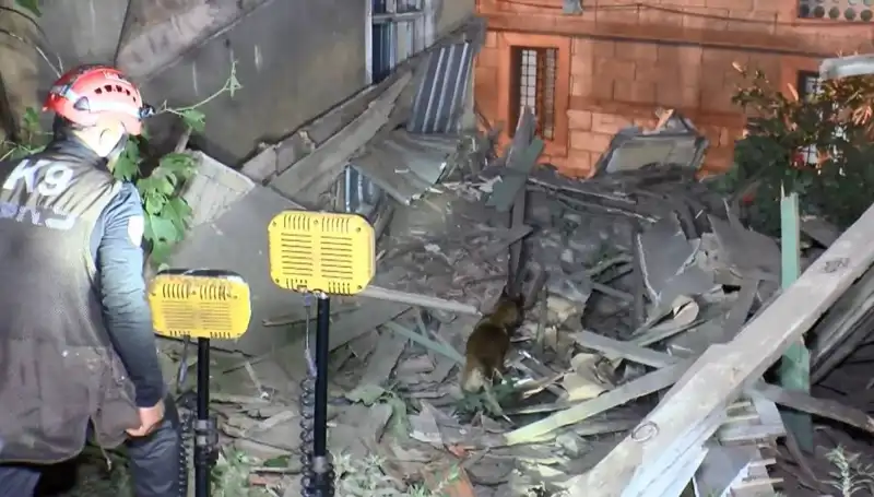 İstanbul'da Deprem Sonrası Çöküş: Güvenlik Tehlikesi Artıyor