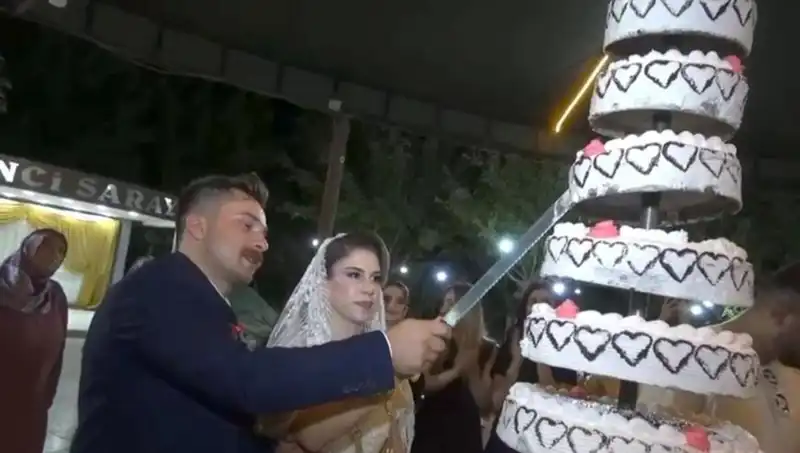 Düğün Günü Mutluluğu Biranda Hastalıkla Sınandı: Şok Edici Olay!