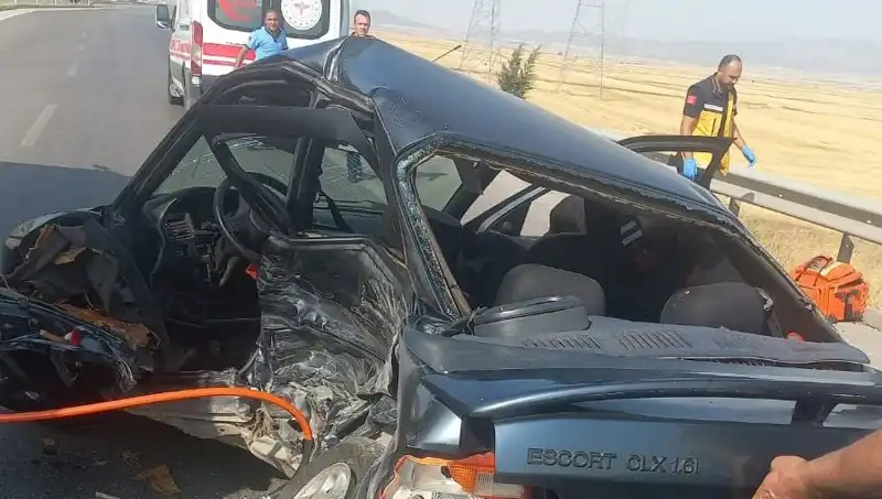 Gaziantep'te Trajik Kaza: İki Otomobil Çarpıştı, Hayatını Kaybeden Var!