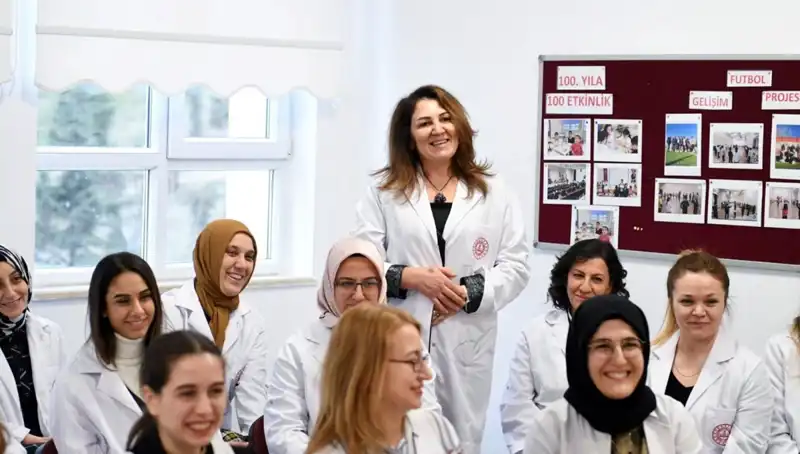 Ücretli Öğretmenlik Başvuruları Başladı! MEB'den Son Gelişmeler ve İlçe Listesi