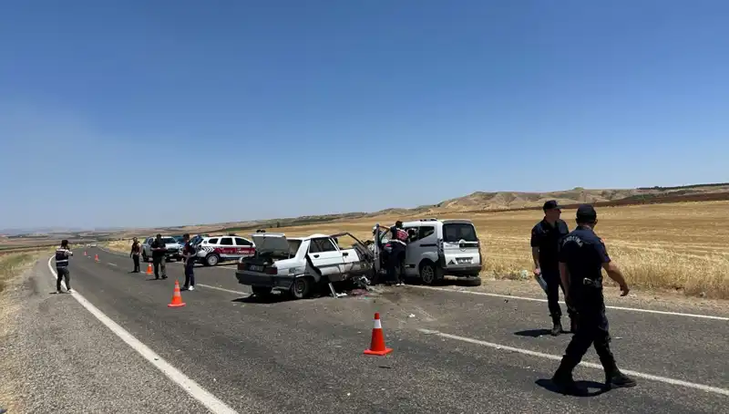 Adıyaman'da Feci Trafik Kazası: 4 Can Kayıbı ve Büyük Şok