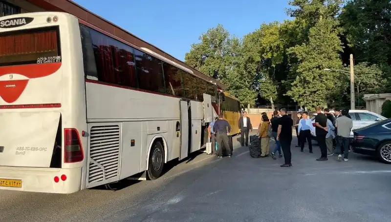 Şiraz'da Feci Otobüs Kazası: 21 Kişinin Hayatı Kaybedildi