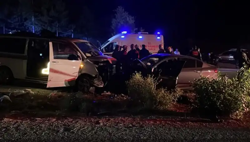 Ters Yön Faciası: Kafa Kafana Çarpışma Can Almadan Geçmedi