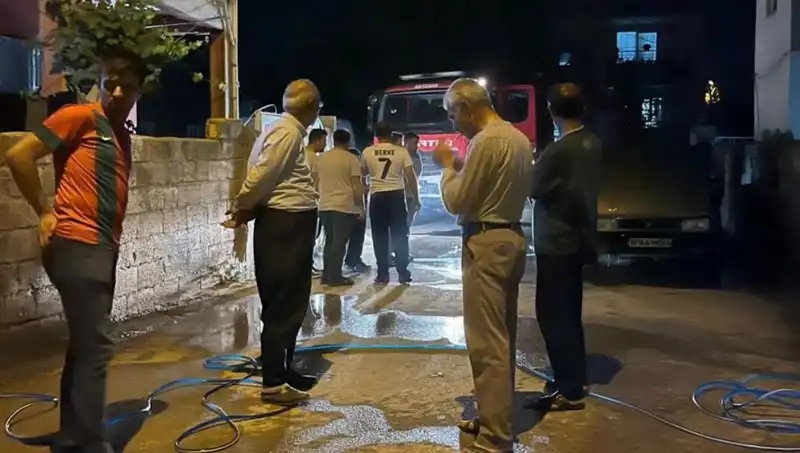 Park Halindeki Araç Alev Aldı: Olayın Tüm Ayrıntıları
