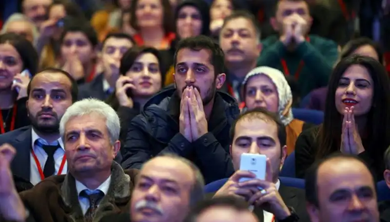 2025 Yılında 15 Bin Sözleşmeli Öğretmen Ataması İçin Sınav Tarihleri Açıklanıyor!