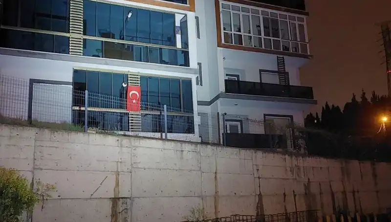 Sakarya'da Şok Gelişme: 4 Katlı Apartman Tahliye Edildi