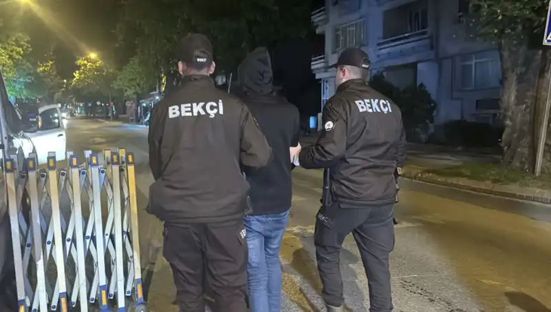 Edirne’de 4 Düzensiz Göçmen Yakalandı: Sınır Güvenliği Artmış Olabilir mi?