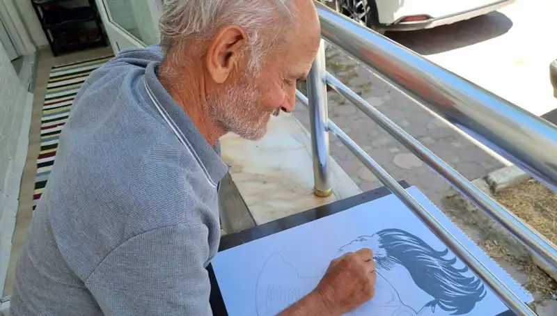Emekli Olduktan Sonra Sanat Dünyasında Yıldızlaştı: Resimleriyle Büyülüyor
