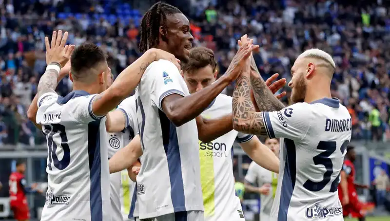 Serie A'nın Zirvesinde Puanlar Eşitleniyor: Şampiyonu Play-Off Belirleyebilir mi?