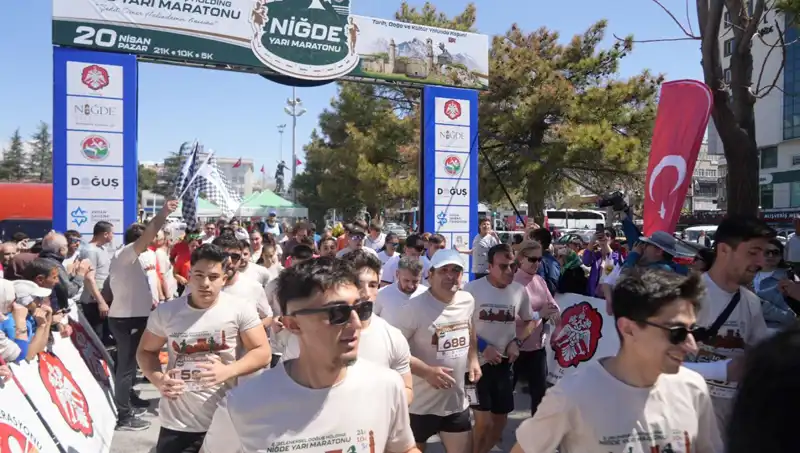 Doğuş Holding Niğde Yarı Maratonu'nda Rekor Katılım: 518 Sporcu Yarıştı!