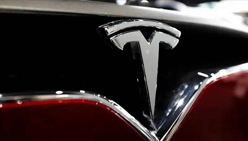 Tesla'da Ucuz Model Gelişmeleri ve FSD Beklentileri Karşı Karşıya