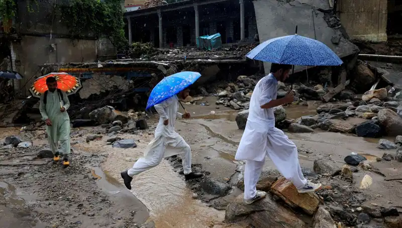 Pakistan’ı Vuran Sel Felaketi: DSÖ’den Acil Tıbbi Yardım