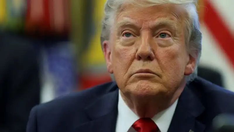 Trump'ın İddialı Açıklaması: "Hem Ülkeyi Hem Dünyayı Yönetiyorum!"
