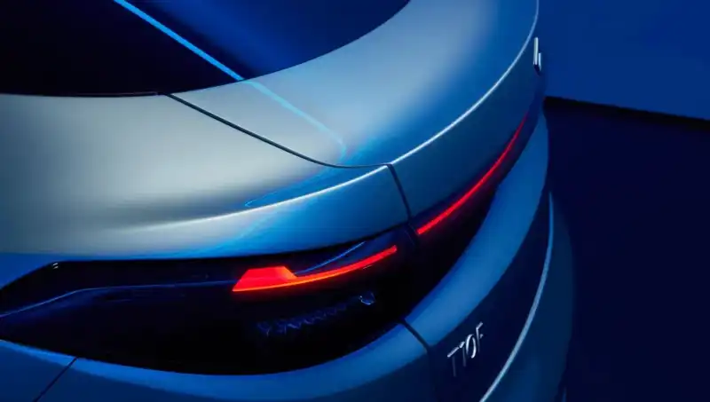 Togg'un Yeni Sedan Modeli: Elektrikli Gelecek Yolda Bekliyor!