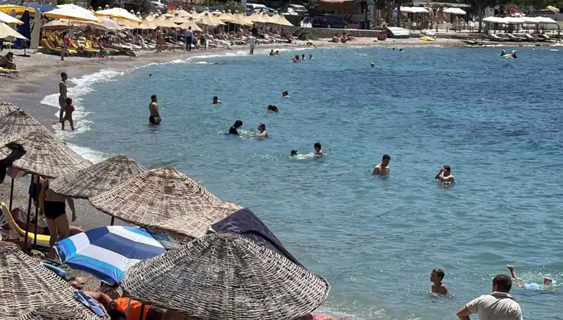Hava Sıcaklığı 36 Dereceyi Buldu, Plajlar Dolup Taşacak mı?