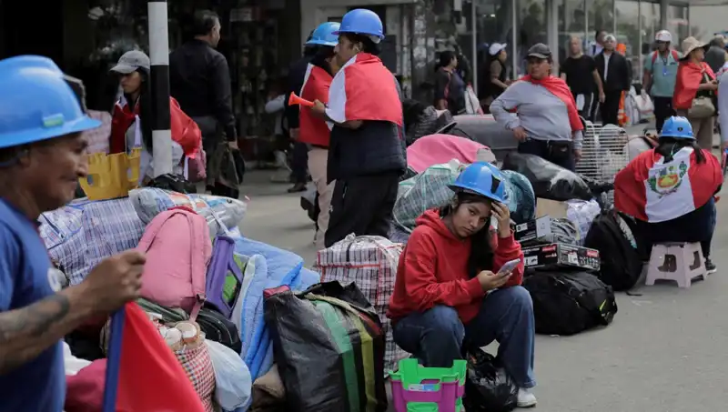 Peru'da Madenciler sokakları kapladı: Doğa ve Haklar İçin Eylem!